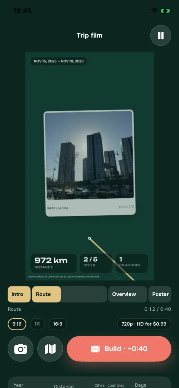 Экран Tripmaxx с настройкой фильма о поездке и картой маршрута